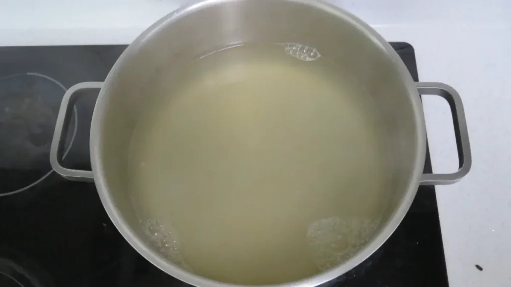 finished-anchovy-kelp-broth