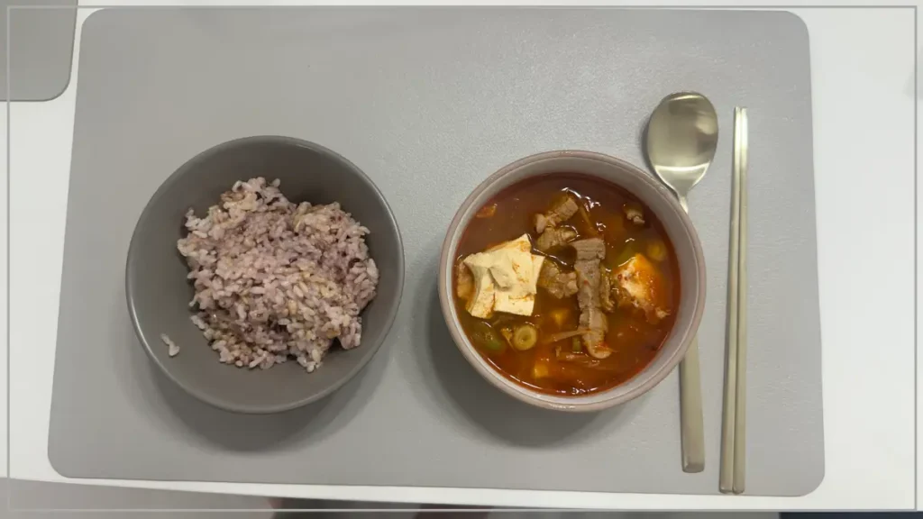 homemade-kimchi-jjigae-meal
