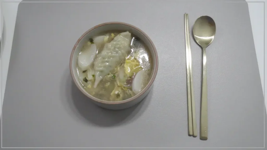 tteokguk-rice-cake-soup
